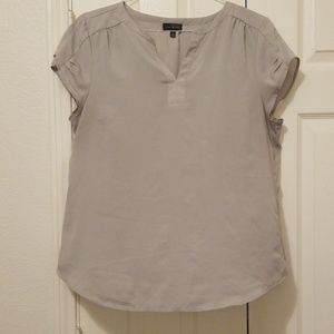 The Limited short sleeved blouse